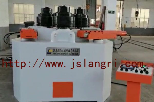 一批型材彎曲機驗收合格，已發往客戶